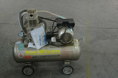Sistema industriale silenzioso del compressore d'aria di 2 fasi per il ³ fluido del cfm 0,8 dell'elemento 28 7,5 chilowatt